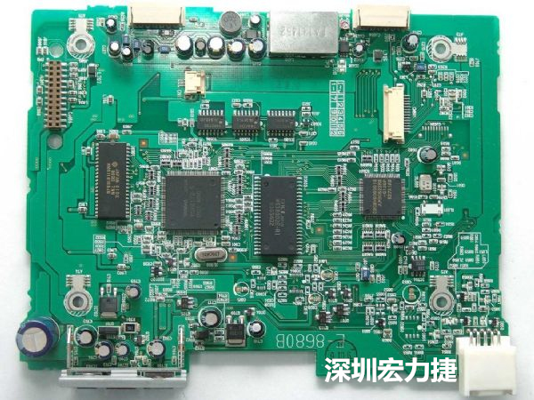 大面積PCB若電子元器件數(shù)量多、重量較重，板材強度不夠時容易產(chǎn)生PCB中央部凹陷問題。